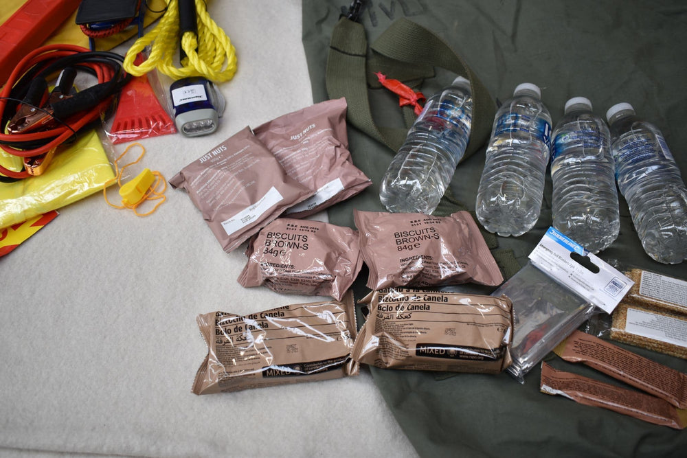 Preppers Shop Winter Emergency Car Kit